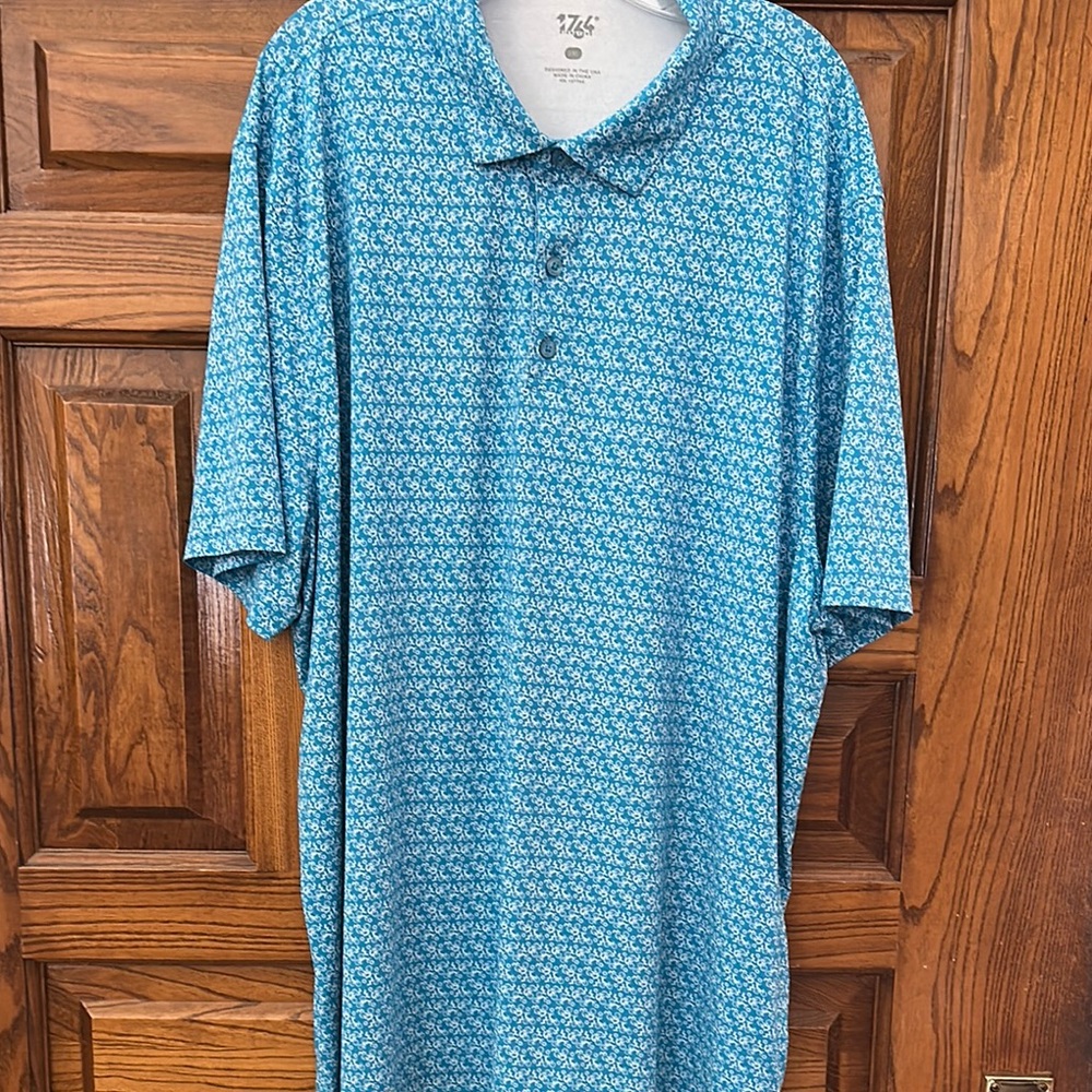 Geometric Blue Polo Shirt with Classic Collar